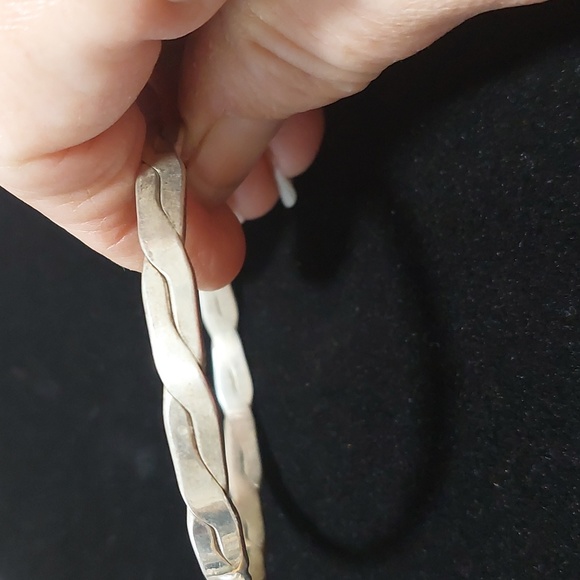 Vintage  925 Silver Mexico Bangle . Great Condition . - Picture 5 of 7